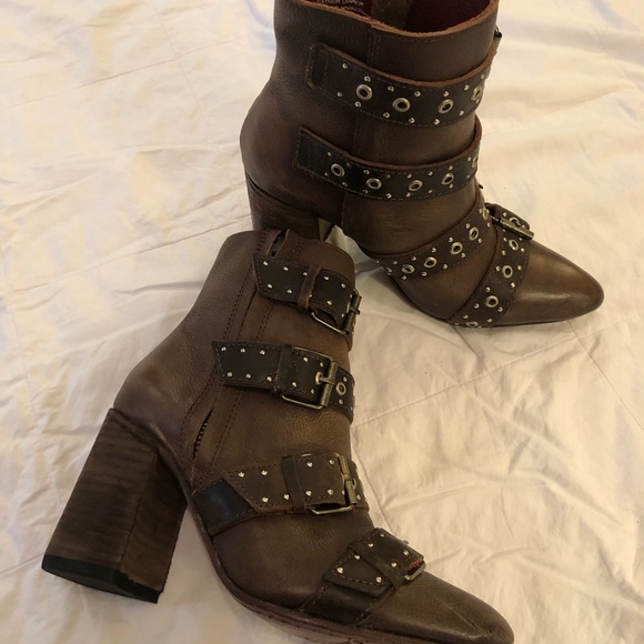 Free Bird leather buckles joust boots, brown, EUC - Picture 9 of 10